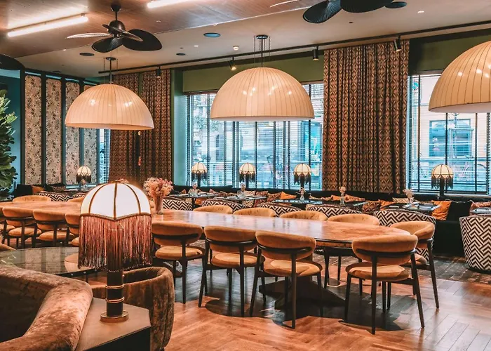 Radisson Collection Hotel, Santa Sofia