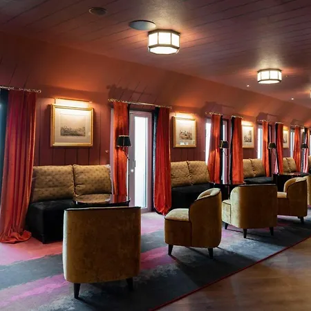 Radisson Collection Hotel, Santa Sofia 5*