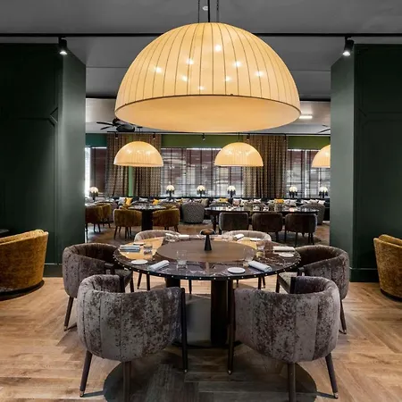 Radisson Collection Hotel, Santa Sofia 5* 밀라노
