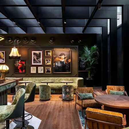 호텔 Radisson Collection Hotel, Santa Sofia 5*