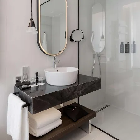 Radisson Collection Hotel, Santa Sofia