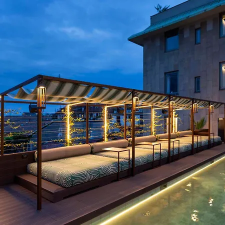 호텔 Radisson Collection Hotel, Santa Sofia 5*