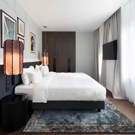 호텔 Radisson Collection Hotel, Santa Sofia 5*
