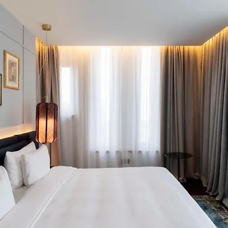 Radisson Collection Hotel, Santa Sofia 호텔 5*
