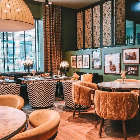 Radisson Collection Hotel, Santa Sofia 호텔 5*