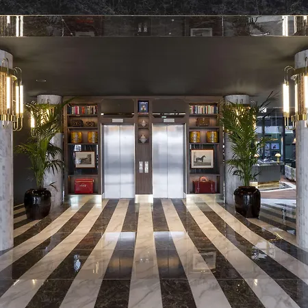 Radisson Collection Hotel, Santa Sofia Mediolan