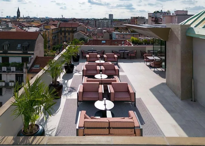 Radisson Collection Hotel, Santa Sofia 5* Milaan
