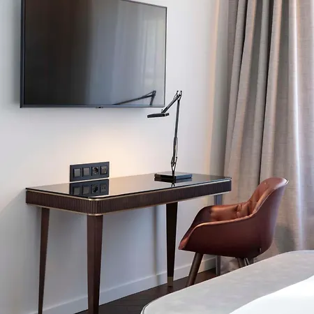 Radisson Collection Hotel, Santa Sofia 5*
