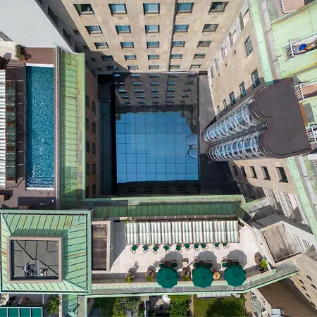 酒店 Radisson Collection Hotel, Santa Sofia 5*