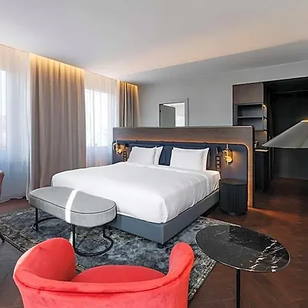 Radisson Collection Hotel, Santa Sofia Hotel Milán