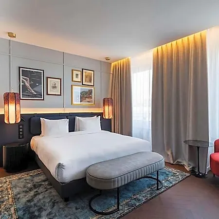 Radisson Collection Hotel, Santa Sofia Hotel Milán