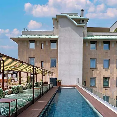 Radisson Collection Hotel, Santa Sofia Milán