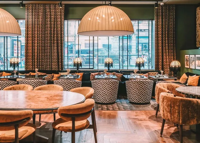 Szálloda Radisson Collection Hotel, Santa Sofia Milánó