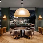 Radisson Collection Hotel, Santa Sofia