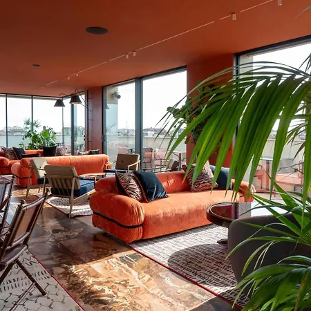 فندق Radisson Collection Hotel, Santa Sofia ميلان