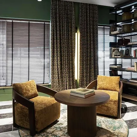 Radisson Collection Hotel, Santa Sofia 5* Milaan