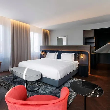 Radisson Collection Hotel, Santa Sofia Hotel